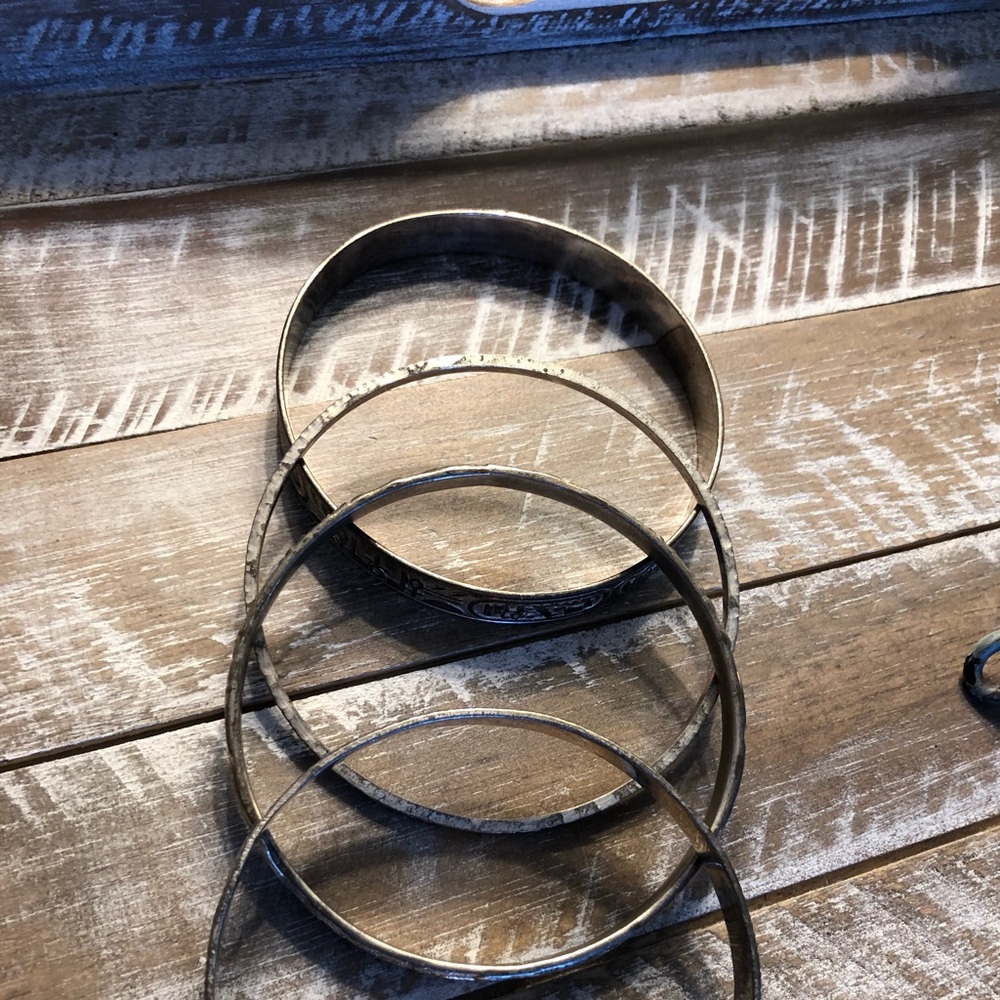 Silver/golden set of bangles .... - Picture 2 of 8